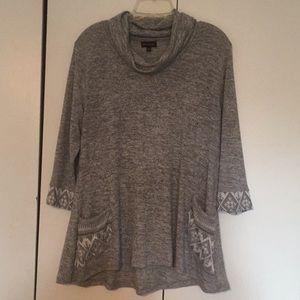 Cowl neck 3/4 sleeve tunic